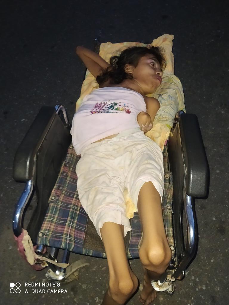 MartinezMJulioL's tweet photo. #ServicioPublico 

#URGENTE Mi vecina Marilyn quien padece de parálisis cerebral, necesita de tu apoyo EN CALIDAD DE DONACIÓN UNA SILLA ORTOPĖDICA, la que tiene está en deplorables condiciones.

Ella necesita de un corazón generoso!
@negromangueraa 
@alexagomez2000 
@MamaLisVzla https://t.co/EGF5TQMzII