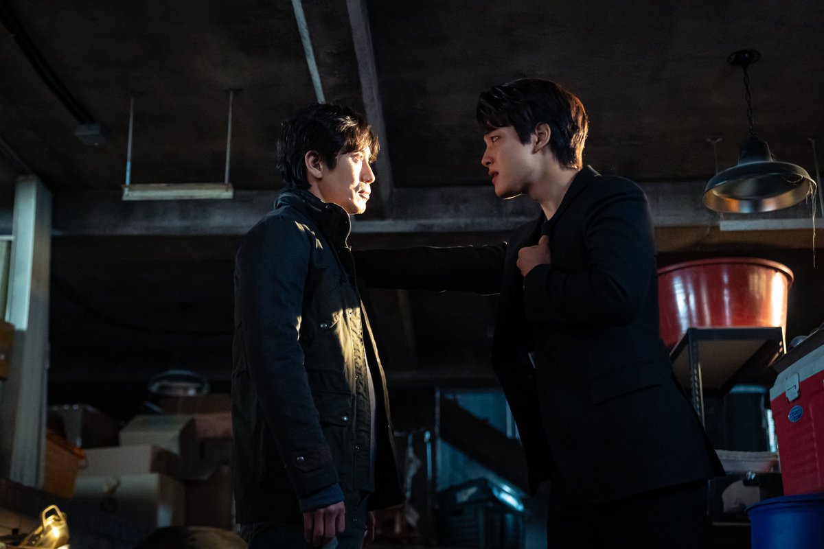 𝗝𝗧𝗕𝗖 금토드라마 [#괴물] 드.디.어. 𝗗-𝗱𝗮𝘆🎉 연기 괴물 #신하균 𝙭 #여진구 비하인드컷📸 카메라가 꺼져도 계속되는 몰입..🔥 ▶오늘...