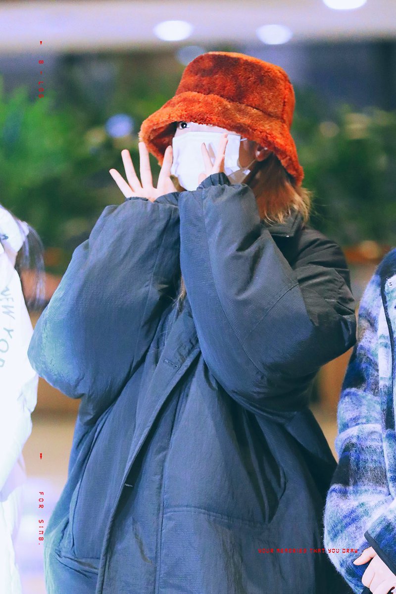 sinblooks's tweet photo. 200111 #신비 #엄지

                                           ✧ b-log https://t.co/YqLqD3NxuO