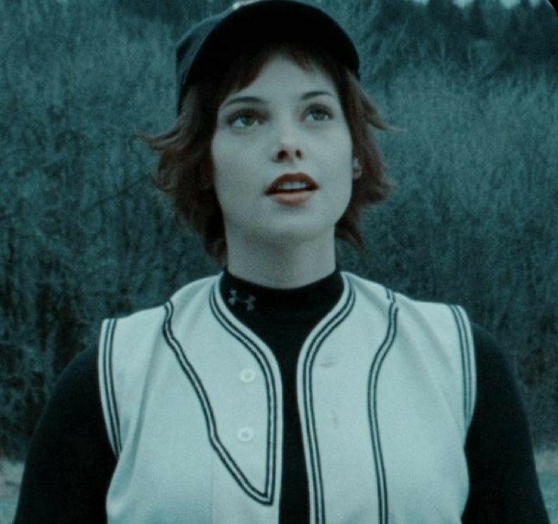 gg_scene's tweet photo. Alice Cullen insuperable https://t.co/MnfBzQCcjk