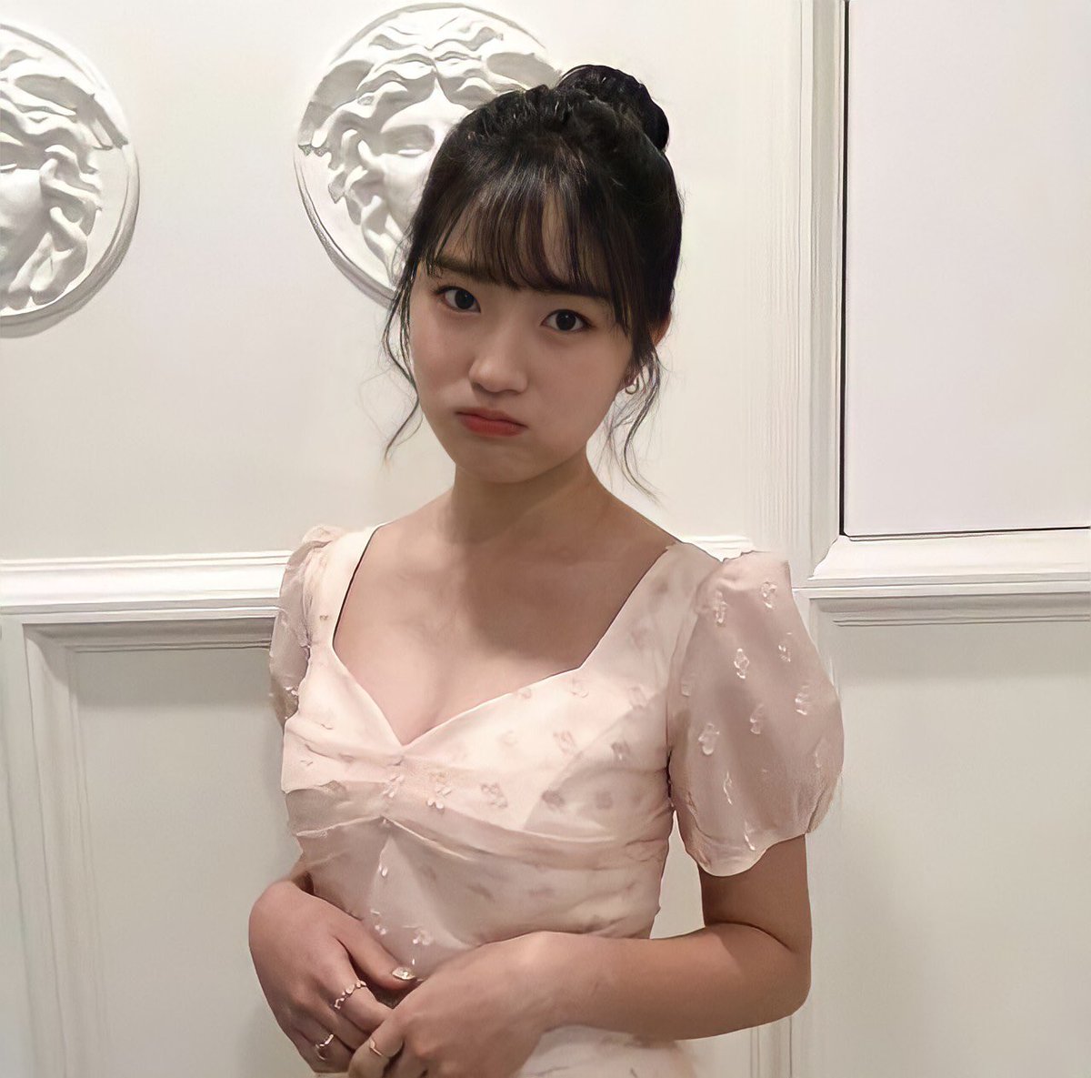 OPAL3TT3's tweet photo. 울 애기 드레스 입은 것만 보면 오구 예뻐 죽겟서 ㅠㅠ 💖 https://t.co/6MN9yJ1XYs