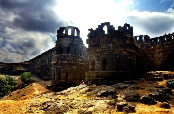 Raigad the capital of the Maratha Empire. Here the royal coronation of Shivaji Maharaj as the official king of the Maratha Empire took place. Fort was purloined and wrecked by the Britishers in 1818, but glory still remains. Shivaji Maharaj breathed his last in this fort.