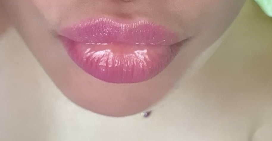 RebecaSulista's tweet photo. Um beijo 💋 Fala mais que mil palavras, um toque é bem mais que poesia!!! @AndarilhoGP @lostman_oficial @AdmiradorBBW @Bigbundas1 @Divulga_GPBR @anao3148 @DivulgadorGpSP @massagemegp @BrasilLuxury @GPARENA_NET https://t.co/LbADwsVmxF
