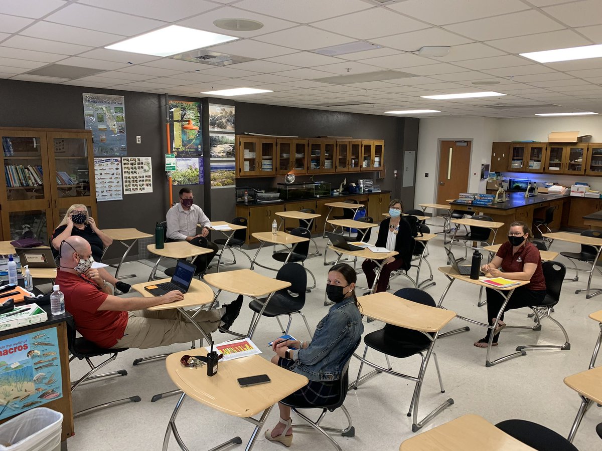SouthFMHS's tweet image. So thrilled to have Science guru’s Lee Hughes and Melody Galka at SFMHS this afternoon collaborating with our BIOLOGY instructors. Pleased to have additional support during PLC’s. #strategicplanning #datachats #feedforward