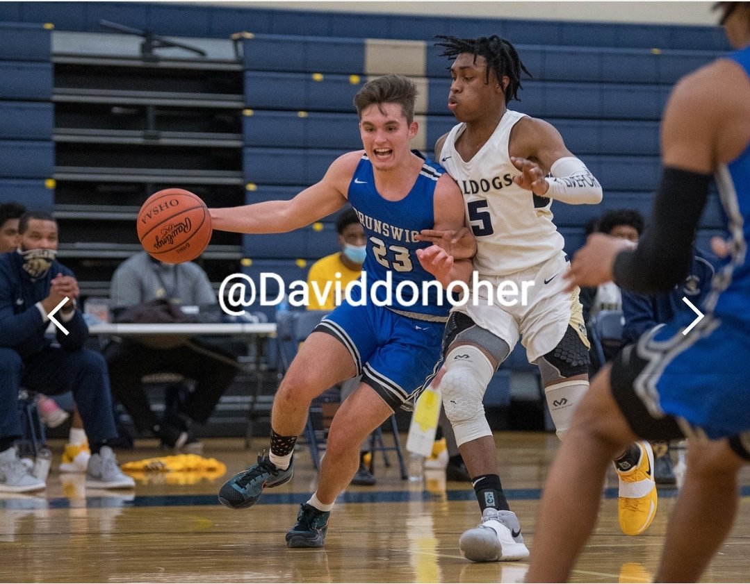 sonnyjohnson32's tweet image. Congratulations goes out to @brunswickbball @BHSGoBigBlue on beating us tonight. Tre Massey is the best shooter I've seen all year. 6'3 guard Marquis Barnett is a very good player that college coaches need to go get ASAP Big upside. @mgoul @NEOhsSports @NHPreps