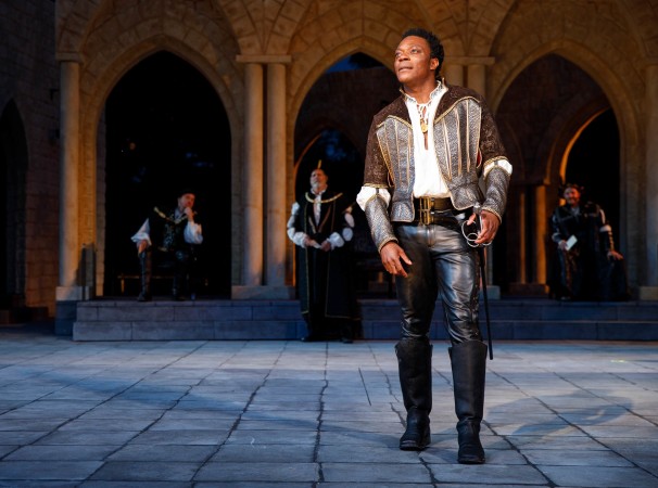 playbill's tweet photo. Which Shakespeare play should you read, according to your astrological sign? 📚 💫 #BwayAstro https://t.co/wVxVKuYcqH https://t.co/YilWNE00BV