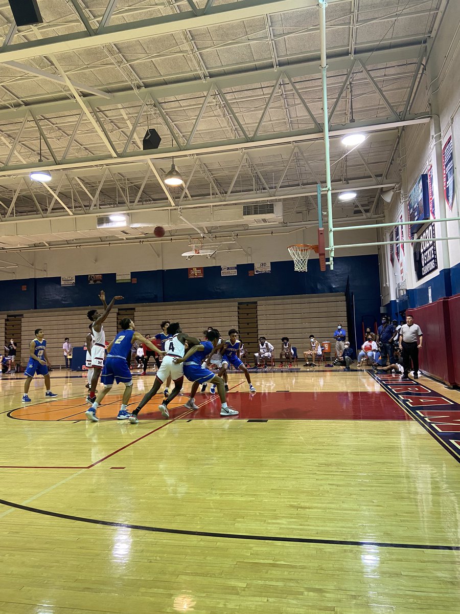 msformoso's tweet photo. Check out the moment we took the lead with 45 seconds on the clock! Final score 53-52... Looking forward to playing Western on Tuesday! #PatriotsNeverRest! #Road2States! #ProudPrincipal! @BCAA_Sports https://t.co/VWUpFEN73g