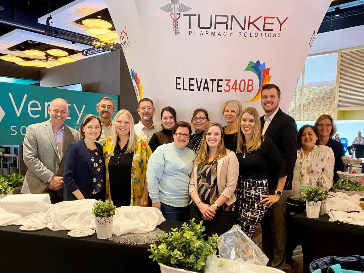 SpendMendRx's tweet photo. We still have time to sneak in a couple #TbT photos!

We miss seeing all of you at #340BConf.

Right now, we'd be sitting down with the  @TurnkeyRxSol team (and anyone who wants to join!!!) to a nice dinner...  and a couple cocktails.

So, what are you drinking?

🍸🍷🍺🥂🍻🍹 https://t.co/j8yvU9Zbov