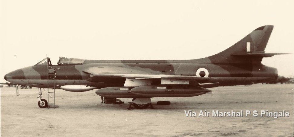 [9/9] ... And a final piece of trivia for the aviation nerd in me, and some of my friends here: Four of these five men flew the classic Hawker Hunter in the Bangladesh Liberation War. One flew the hard-hitting Sukhoi Su-7. More in my upcoming, as yet-untitled book: