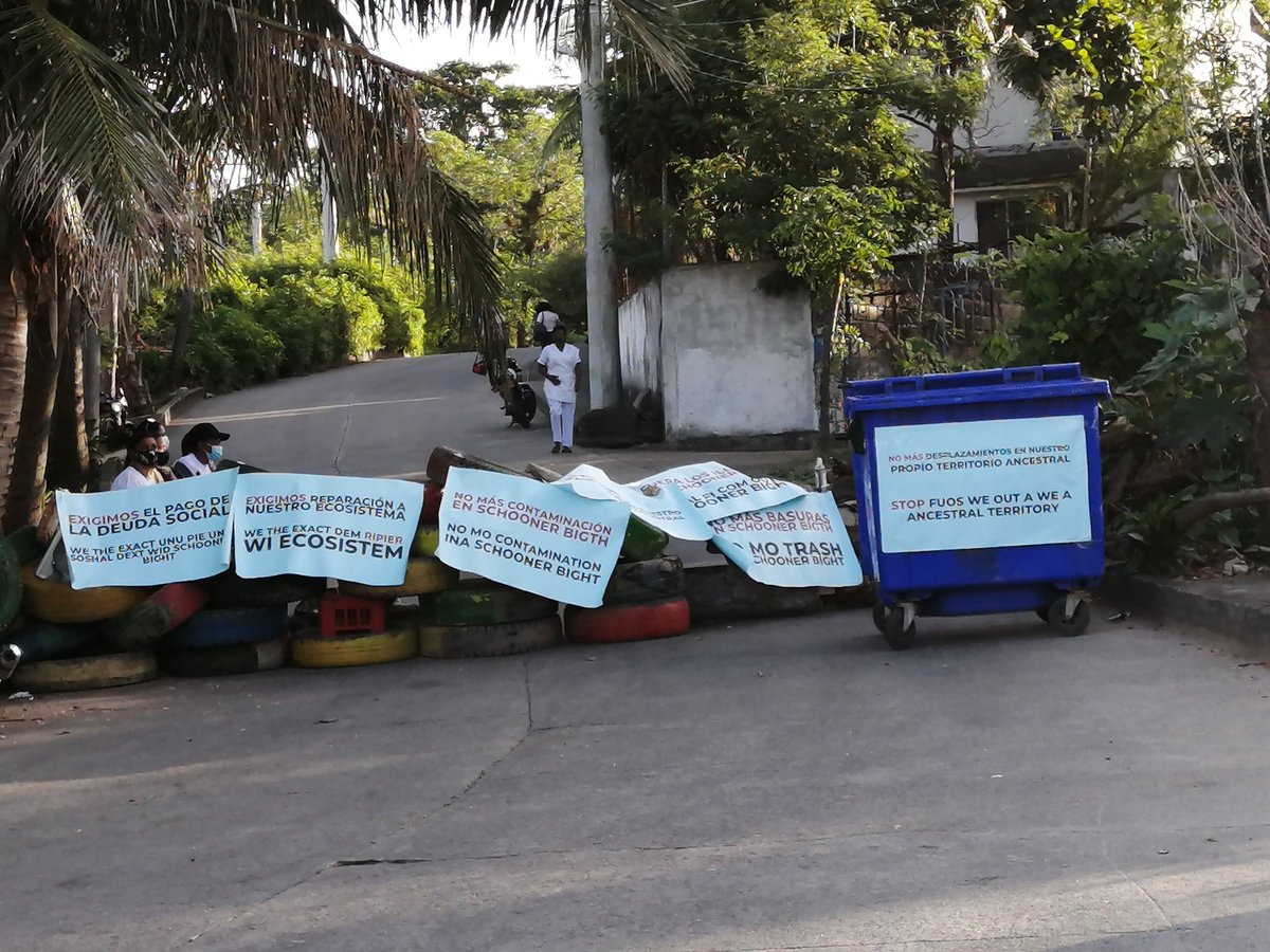 RadNalSai's tweet image. #SanAndrés Luego de varios bloqueos de vías realizados por la comunidad ante la falta de agua potable @GobernacionSai y 
@Veolia_SAI anuncian plan de choque para abastecer sectores afectados por la intensa sequía.