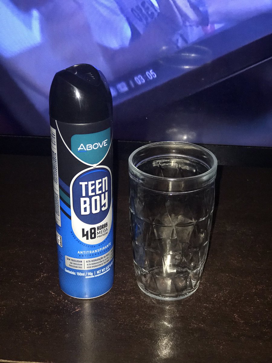 ODorgraz's tweet image. NÃO TOMO MAIS COCA SÓ VOU TOMAR ABOVE AGORAAAA #BBB21 SARAH LÍDER