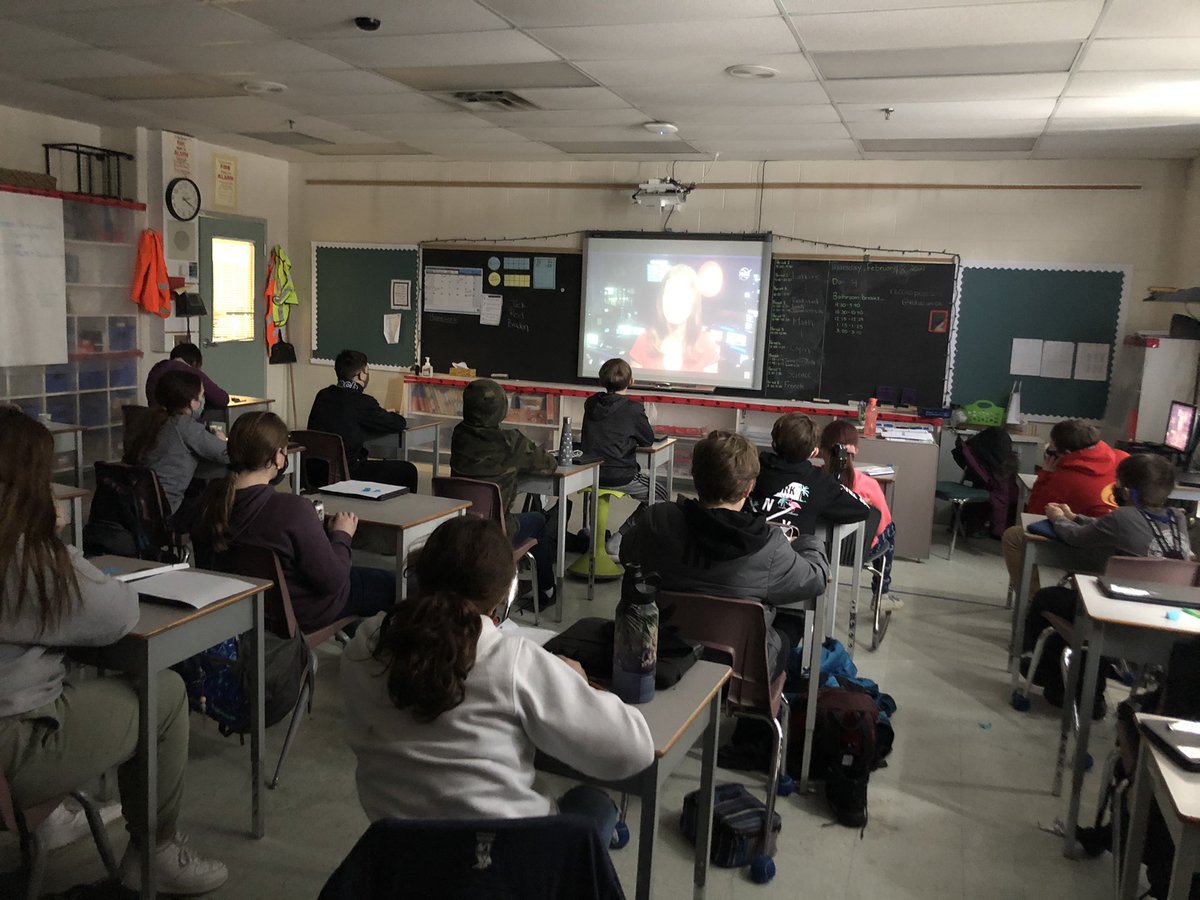 Ms_Elliott5's tweet image. Watching the Mars Rover landing today. Thanks to one interested student for suggesting this cool connection to our science space unit! #countdowntomars #tldsb
