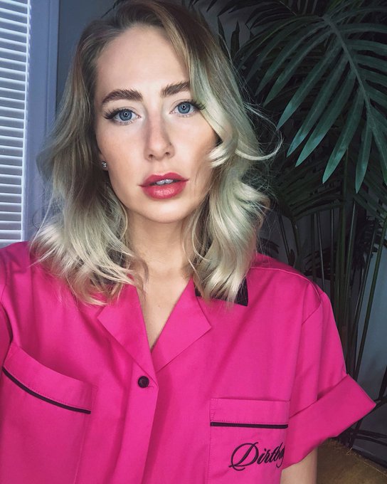 NEW SEX VLOG IS LIVE!!! this one is everything you&rsquo;ve ever wanted to know about SQUIRTING. if you&rsquo;ve<a href="/tag/trashwalker"class="tags"><span>#trashwalker</span></a>