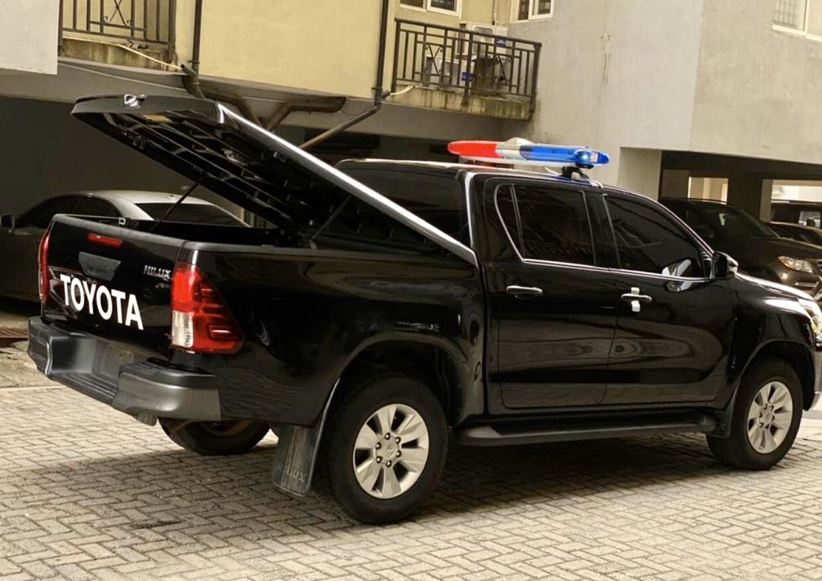 FOR SALE‼️
🔥 *Manufacturer:* TOYOTA

  *Model* HILUX V4

  *Year:* 2020

*Status:* FOREIGN USED  

*Colour* BLACK 

*Location:* LEKKI

*Price :* 22m (net)

☎️:08106622356 or DM

PLEASE RETWEET, MY CLIENT MIGHT JUST BE ON YOUR TL 🙏🏿