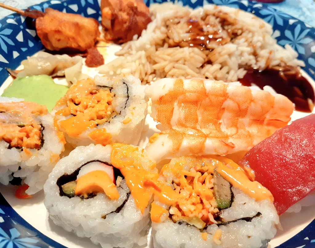 N8Mozaik's tweet photo. Sushi + #WandaVision...

I love it when a plan comes together. ✊🏾 

#TreatYoSelf📺🍣💯 https://t.co/32Hlnmzzdo