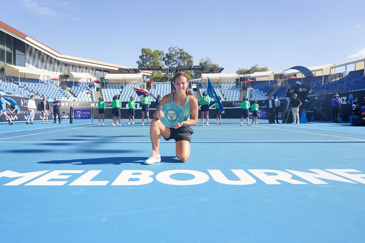 .<a href="/DKasatkina/">Daria Kasatkina</a> captured her first title in over two years at the #PhillipIslandWTA with a three-set defeat of Bouzkova.

The Phillip Island Trophy recap --> wtatennis.com/news/2035256/k…