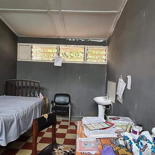 dmac_foundation's tweet photo. The state of Achiase Health Centre Labour Ward before Vodafone Ghana Foundation decided to renovate.
#kindredmonth #VodafoneGhanaFoundation #dmacfoundation https://t.co/a6wYIYbyuE