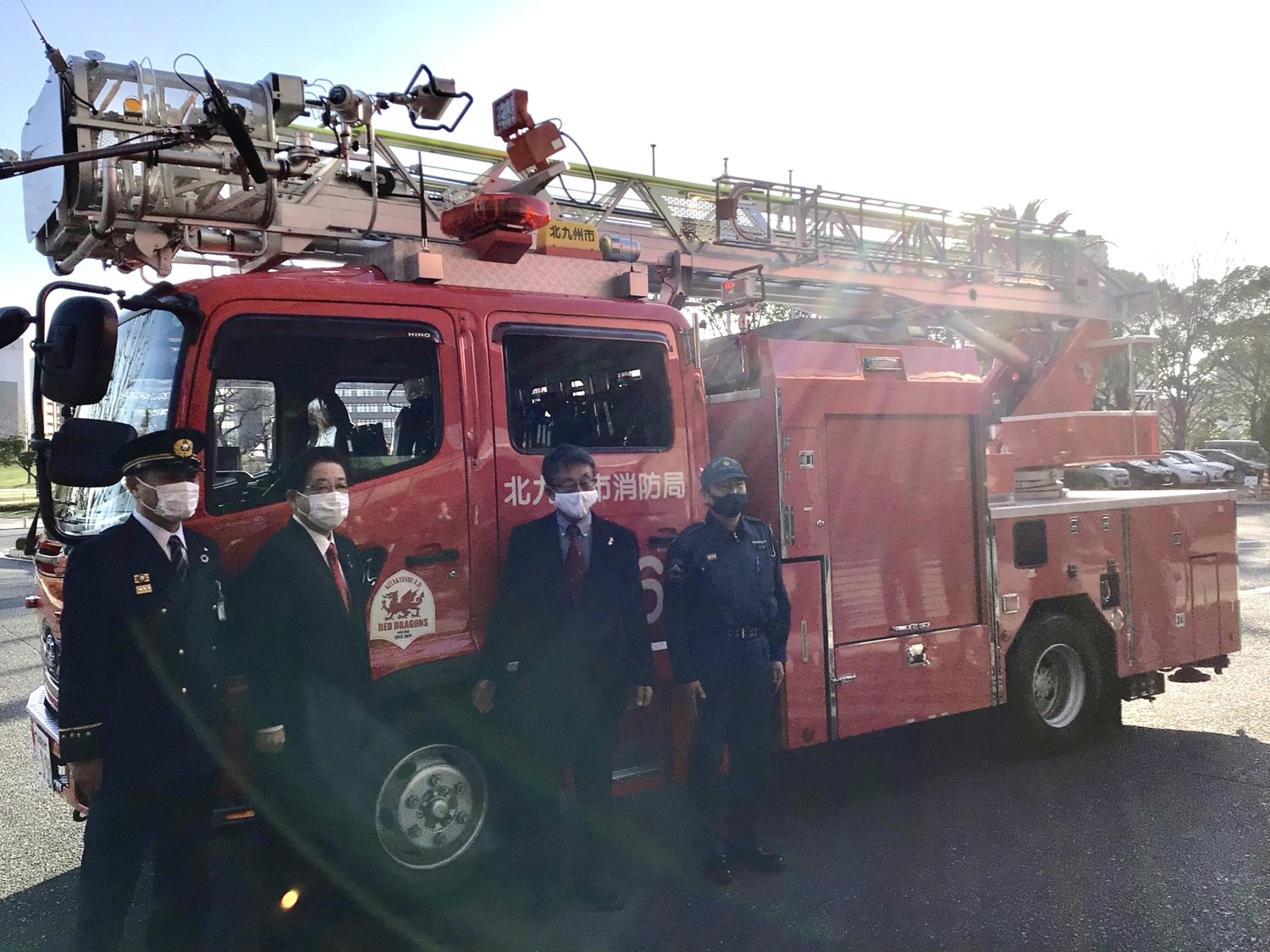 好きっちゃ北九州 北九州市公式 レガシー協定締結一周年 北九州 市がウェールズラグビー協会と Rwc19からの友好協力関係を持続 発展させていくため締結した レガシー協定 消防局が愛称 レッドドラゴンズ の共有を認められていることから 好きっちゃ北九州 北九州市公式 レガシー協定締結一周年 北九州 市がウェールズラグビー協会と Rwc19からの友好協力関係を持続 発展させていくため締結した レガシー協定 消防局が愛称 レッドドラゴンズ の共有を認められていることから