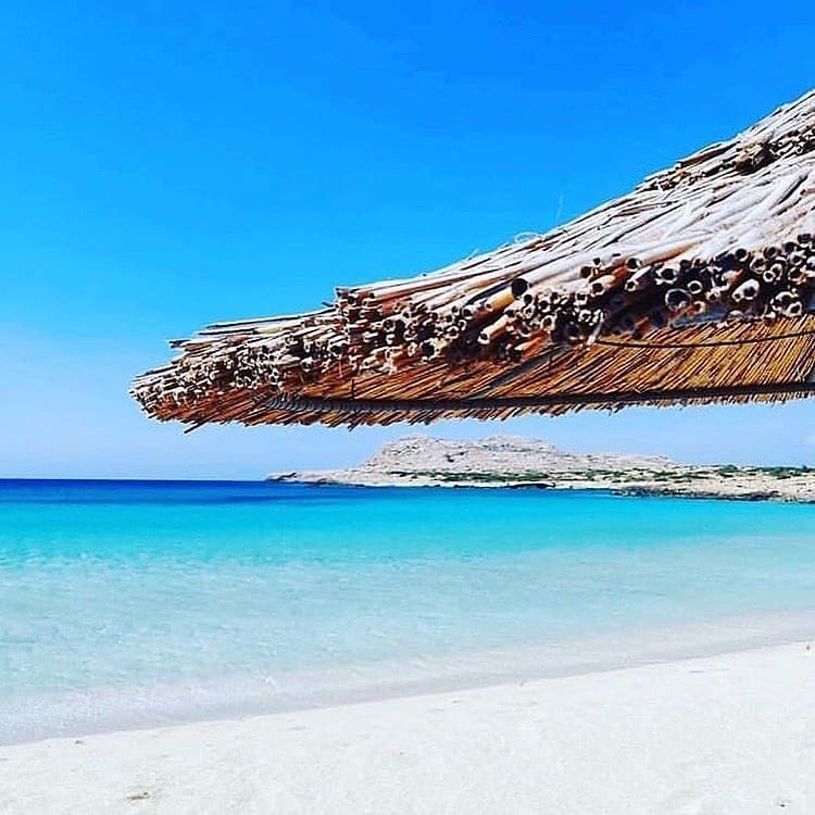🇮🇹Una delle più belle spiagge non solo del Dodecaneso ma di tutto l'Egeo: Diakoftis Beach, isola di Karpathos👉🏻 bit.ly/Karpathos-Grec… 
🇬🇧One of the most beautiful beaches in Aegean Sea: Diakoftis Beach, Karpathos island👉🏻 bit.ly/Karpathos-Grec… 
#ViviLaPassione  #19febbraio