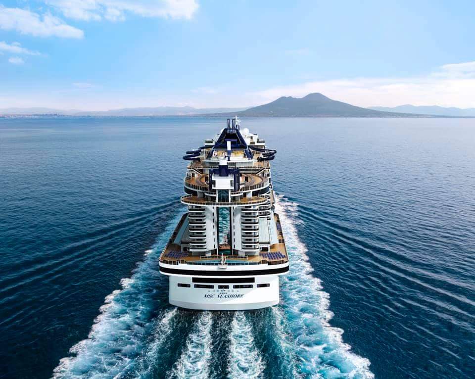 mmcrociere's tweet photo. .
Sarà la nave da crociera più innovativa della flotta . La #MSCSeashore!
Il Countdown per la nuova ammiraglia di #MSCCrociere è iniziato.
#ripartiamoconmsc
#LivefromMsc #MscDreams #mmcrociere
https://t.co/Zfe4YTpi9n https://t.co/UGE6XBzPDS