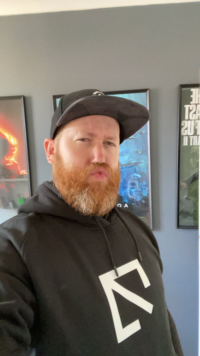 jameslucas3d's tweet image. Reppin’ that @polygonflow swiggity courtesy of homie @AdnanChaumette. Can’t wait to see what they’re cooking!