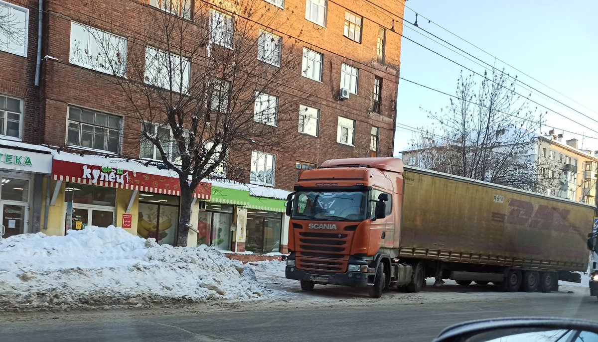 37taxi's tweet photo. Ништяк запарковался 👍 https://t.co/ZHerNWOP2E