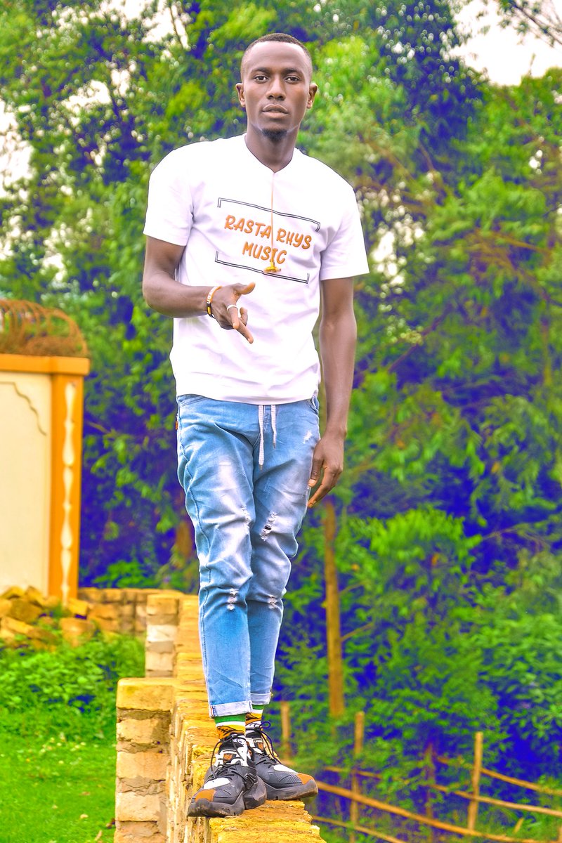 Monk07789596's tweet photo. Blessed weekend from all of us #MonkPromotions 
The birth week
This sunday👑👑👑👑
#RukundoEgumeho 
#WeRiseByRaisingOthers 
#LikePage 
#MonkPromotions https://t.co/ZXIQ9UZo2l
