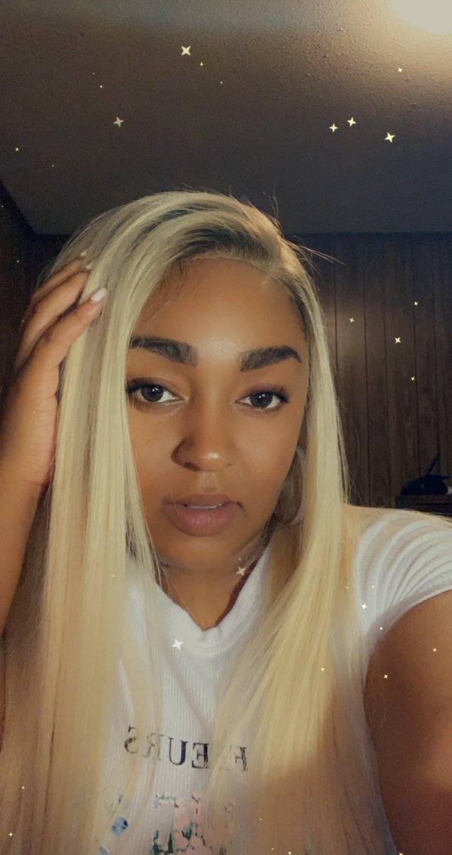 Aquarius 🥀 (@quarilee) on Twitter photo 
