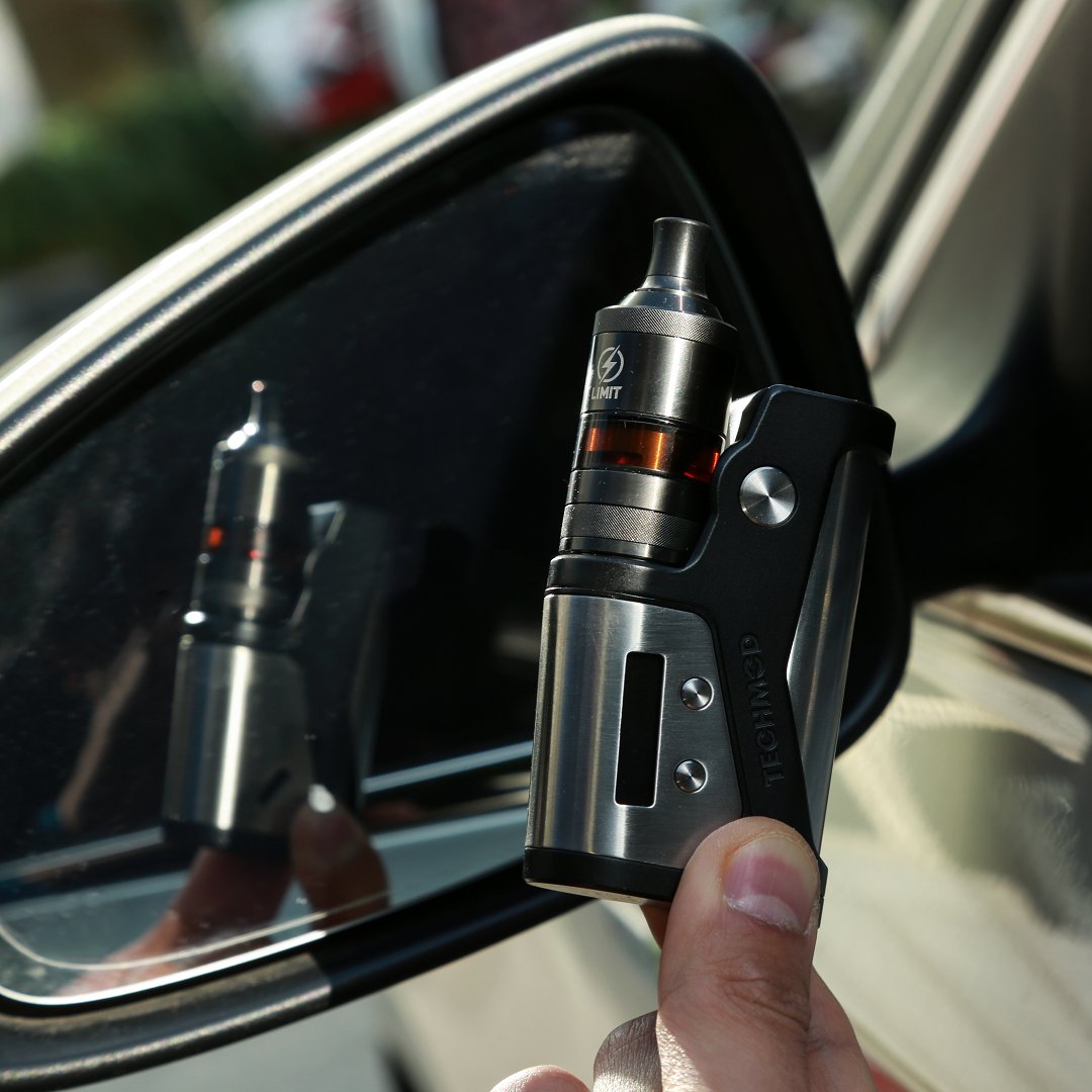 kizokutech's tweet photo. Travelling with #Techmod. 🚗✌️✌️
👉Follow @kizokutech for more DIY vape gears.
#KizokuTechmod #SidebySideMod #limitrta #limitmtlrta #mtlvapers #vapegermany #vapefrance #vapeitaly #vapenation #vapepic #vapeporn #vapelove #vapemods https://t.co/acAcTsnN61