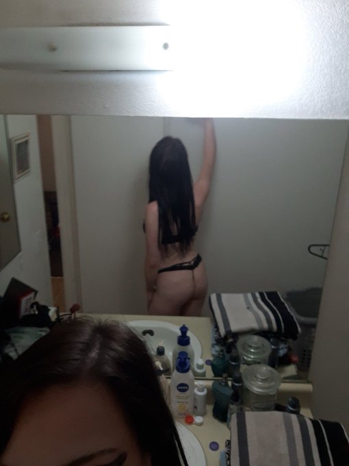 Unpleasant dreams my darlings...🖤 #sarashangrila #onlyfansmodel #proswitch #AltPorn #babesoftwitter #confident<a href="/tag/sarashangrila"class="tags">#sarashangrila</a><a href="/tag/confident"class="tags"><span>#confident</span></a><a href="/tag/pornhub"class="tags"><span>#pornhub</span></a><a href="/tag/altporn"class="tags"><span>#altporn</span></a><a href="/tag/empowered"class="tags"><span>#empowered</span></a><a href="/tag/naturalbody"class="tags"><span>#naturalbody</span></a>