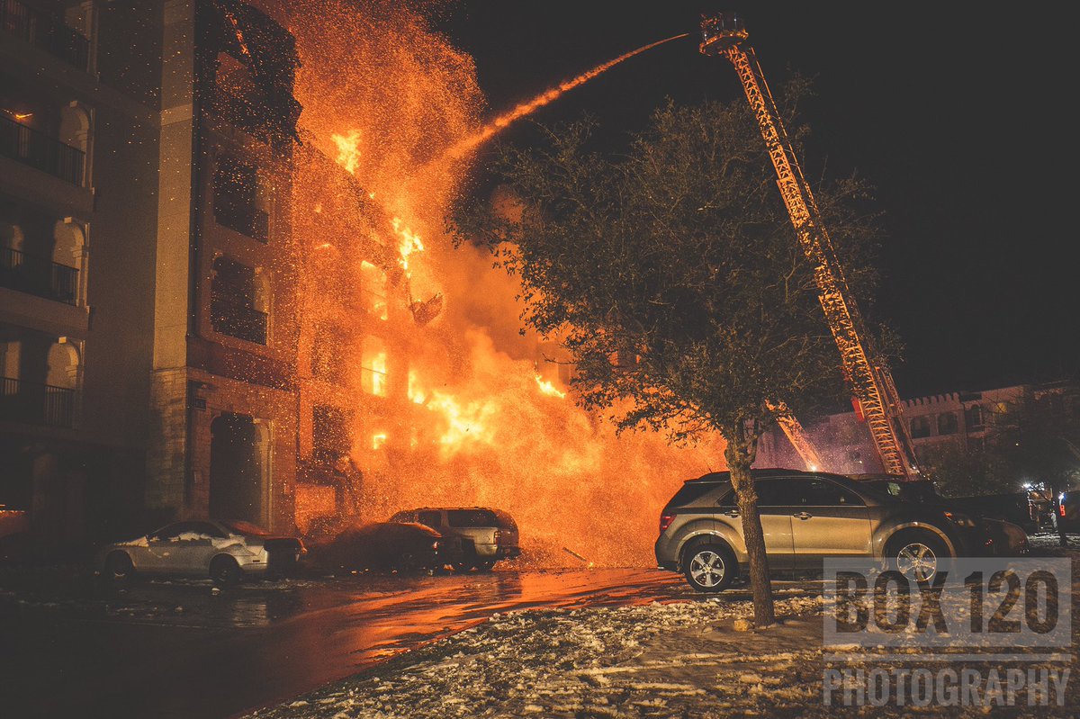 Box120Fire's tweet photo. 2 of 2 sets of photos from today 5-11 apartment fire in Bexar-Bulverde TX. Crews were challenged with snow fall, below freezing temperatures, and frozen hydrants. A tanker task force was requested from both Bexar and Guadalupe Counties. 
@ctfirephoto https://t.co/2soH7DUusZ