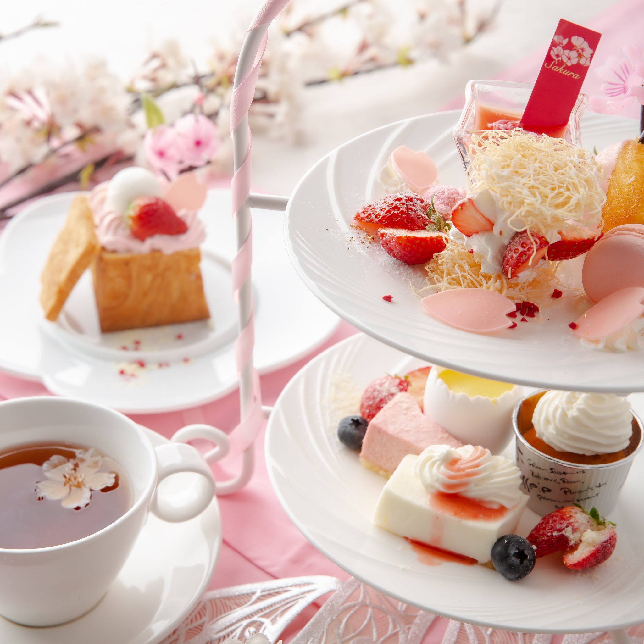 グレースバリ上野公園前店 春の期間限定 3月から桜アフタヌーンティープランの予約がスタート 本日は30種類あるハーブティーの中から桜アフタヌーンティープランにぴったりの紅茶をご紹介します さくら和紅茶 国産和紅茶に桜の葉と グレースバリ上野公園前店 春の期間限定 3月から桜アフタヌーンティープランの予約がスタート 本日は30種類あるハーブティーの中から桜アフタヌーンティープランにぴったりの紅茶をご紹介します さくら和紅茶 国産和紅茶に桜の葉と