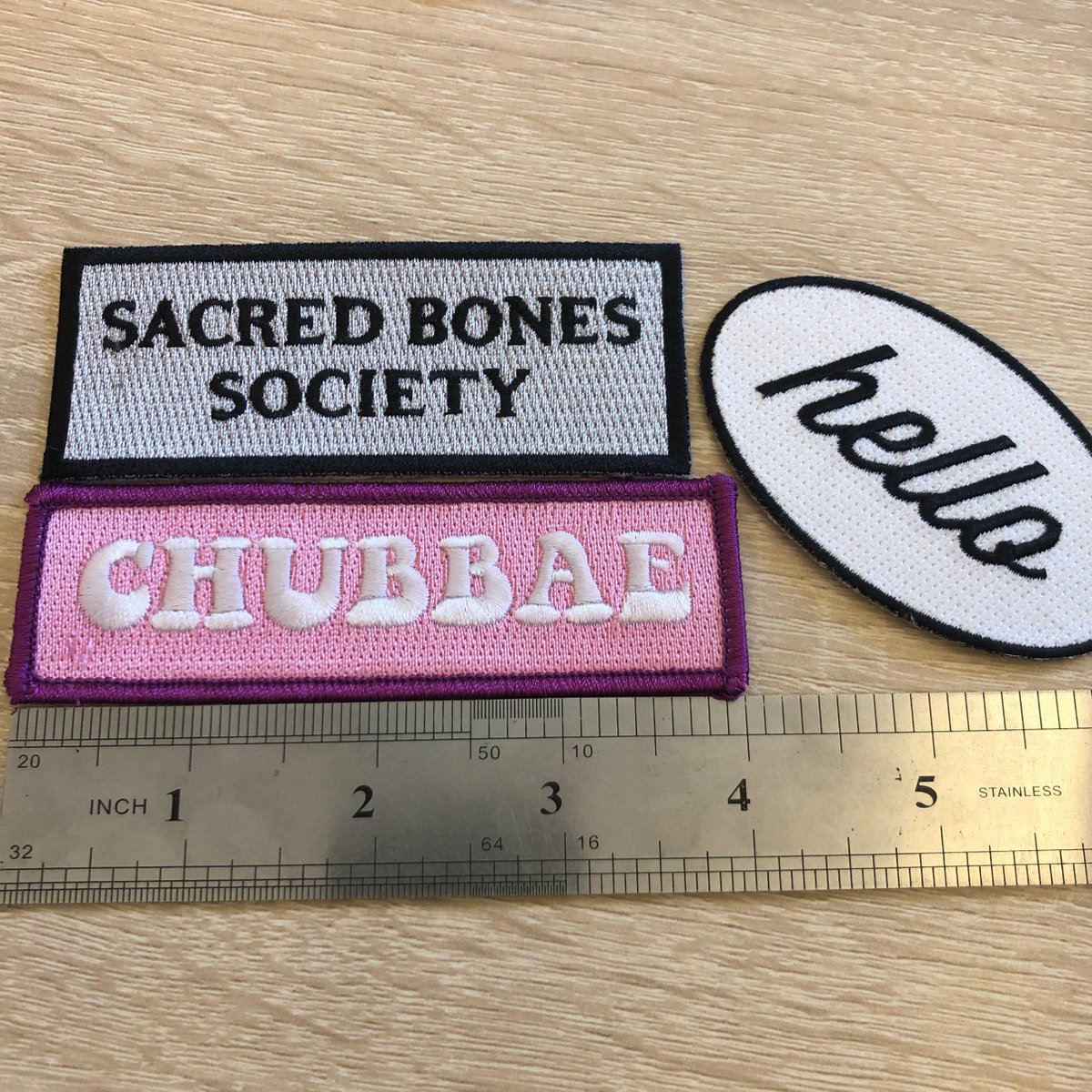 Who are we????🧐
custom letter patches
Custom design，promo only，welcome custom design 

#letter
#patches
#custompatches
#embroideredpatches