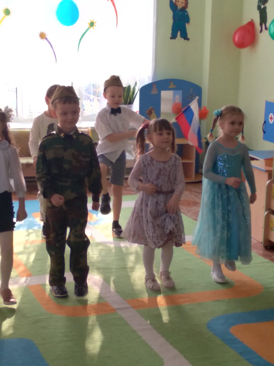 Поздравляем с Днём защитника Отечества и хотим пожелать силы, мужества и отваги! Пусть каждый день будет успешным, каждый поступок — достойным, каждая идея — отличной, каждое слово — твёрдым, а каждое действие — уверенным. Желаю быть здоровым, любимым и непобедимым!