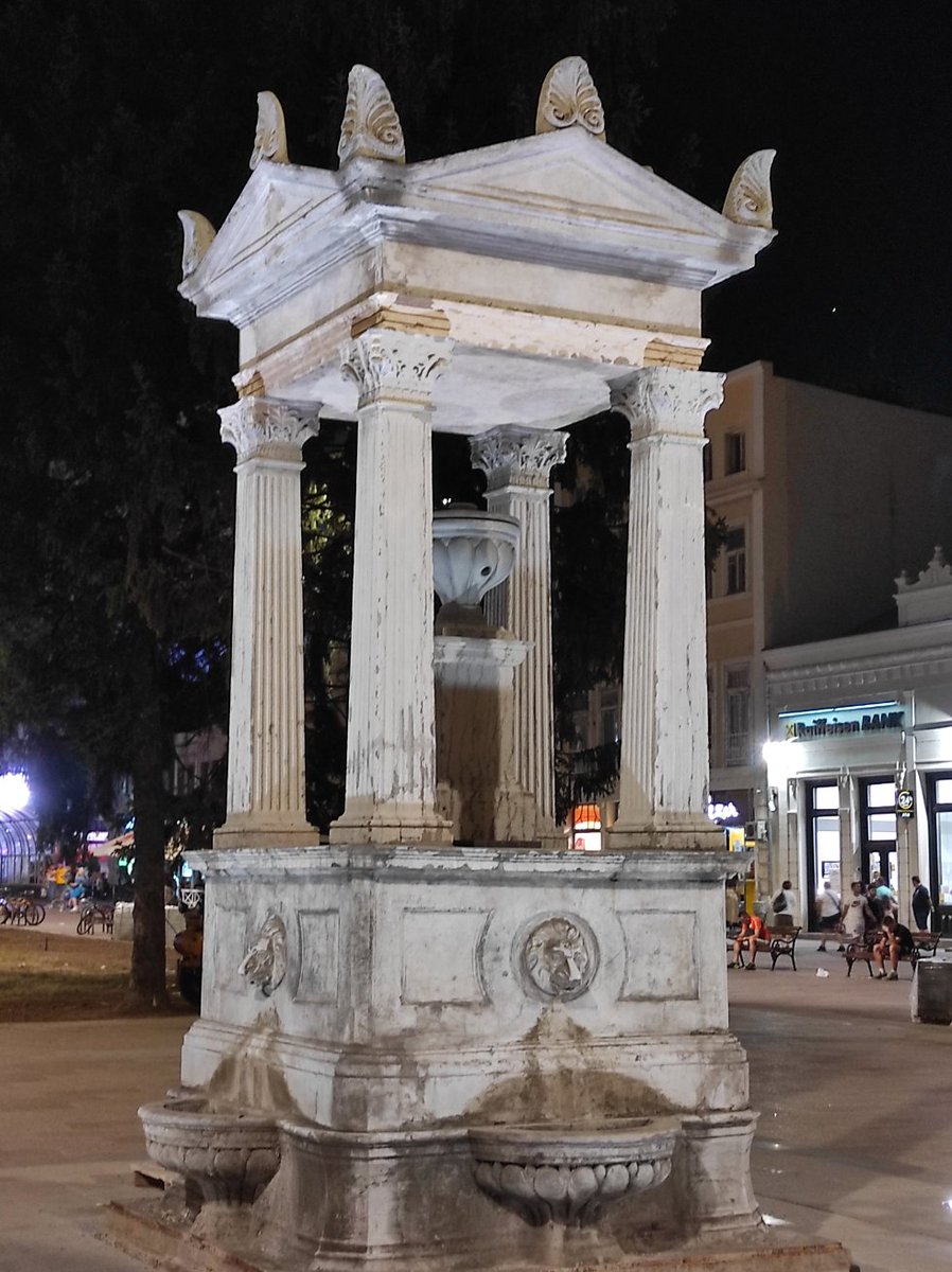 Jedan od zanimljivih spomenika Niša #cairskacesma #wheretoserbia 
.
#niš #nis #naissus #gradnis #spomenici #spomenik #mybeautifulserbia #nisuboji#spomenikdatabase #monumental_world #serbian_photography #srbija🇷🇸 #србија🇷🇸 #сербия #путешествие #tbt #xiaomiphotography #visitserbia