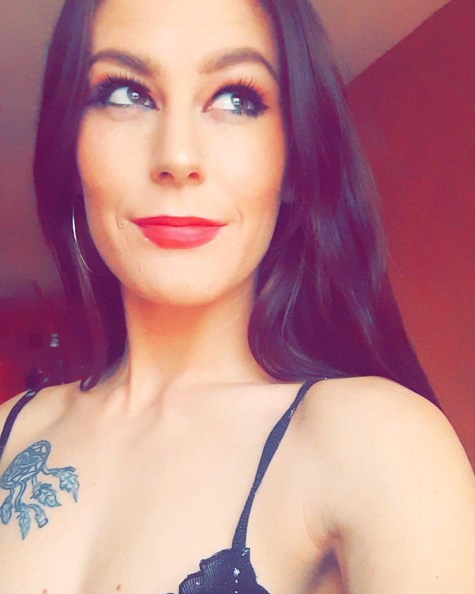kelzdayle's tweet photo. Whatever boy ✌🏻

#yourfavourite #selfie #babe #retweet #rt https://t.co/uTgVmkAbDr