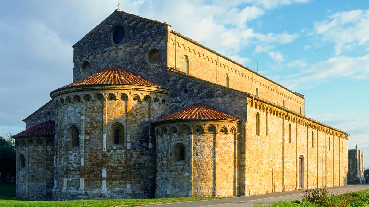 Pedalando da Pisa verso il litorale potrete conoscere le meraviglie delle @TerrediPisa, come la basilica romanica di San Piero a Grado. Con la bici è possibile arrivare fino a Marina, percorrendo quella che un tempo era la vecchia pista "del Trammino"
👉 https://t.co/swIv2bNJsk https://t.co/pIlZCgyopv