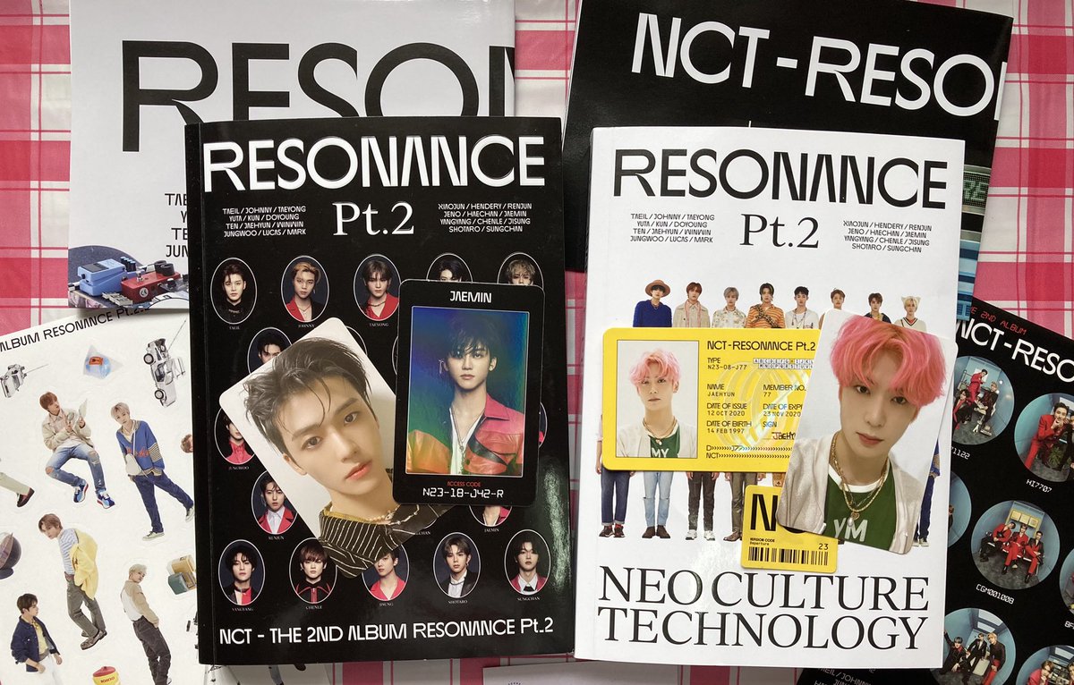 kkulbeadz's tweet photo. Skl, I finally got my Departure and Arrival albums 🥺 And they’re my first kpop albums too 🤧 God bless cardpooling cos napauwi ko na 2jae 😭 https://t.co/6DaWoXi3zy