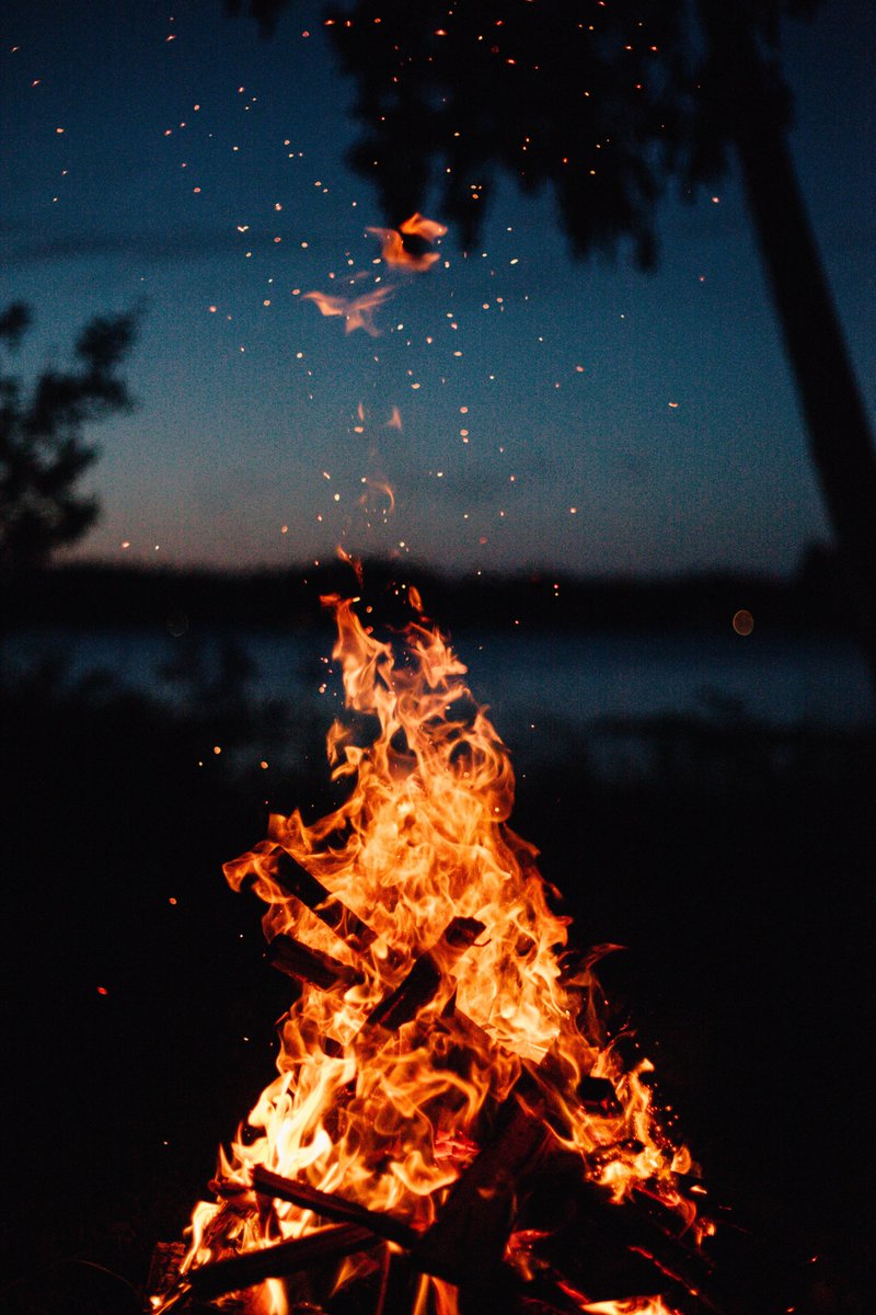 Manmeister4's tweet photo. HOW TO START A FIRE WITH A WATER BOTTLE

https://t.co/EXqgFDLGZX

#bush #survival #survivalskills #hiking #hikingadventures #krugerpark #hunting #fishing #fire https://t.co/nlOktyT6go