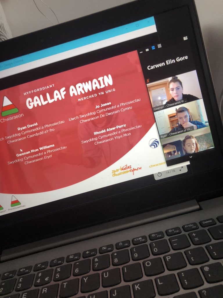 ElinGore's tweet photo. Diwrnod 3 o cwrs #gallafarwain @chwaraeonyrurdd  👍👍 cwrs arbennig o dda!! https://t.co/Cr16W9SQ3I