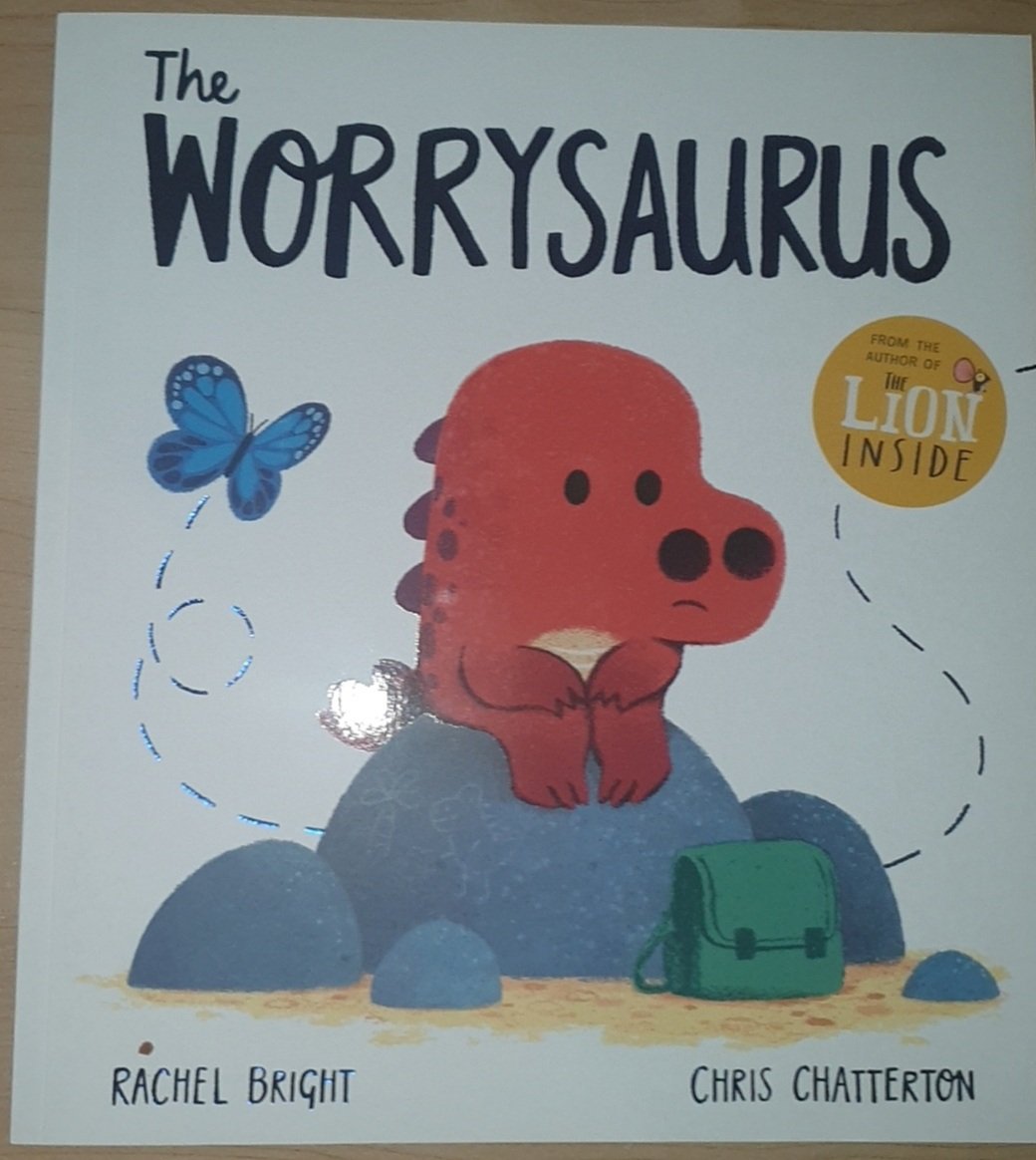 _DanielWhitley's tweet photo. After an amazing lecture by @j_glazzard on Mental Health I have started today off by reading my favourite book 'The Worrysaurus' by Rachel Bright and Chris Chatterton.
#pshe #mentalhealth #theworrysaurus https://t.co/LvvfvVNOKC
