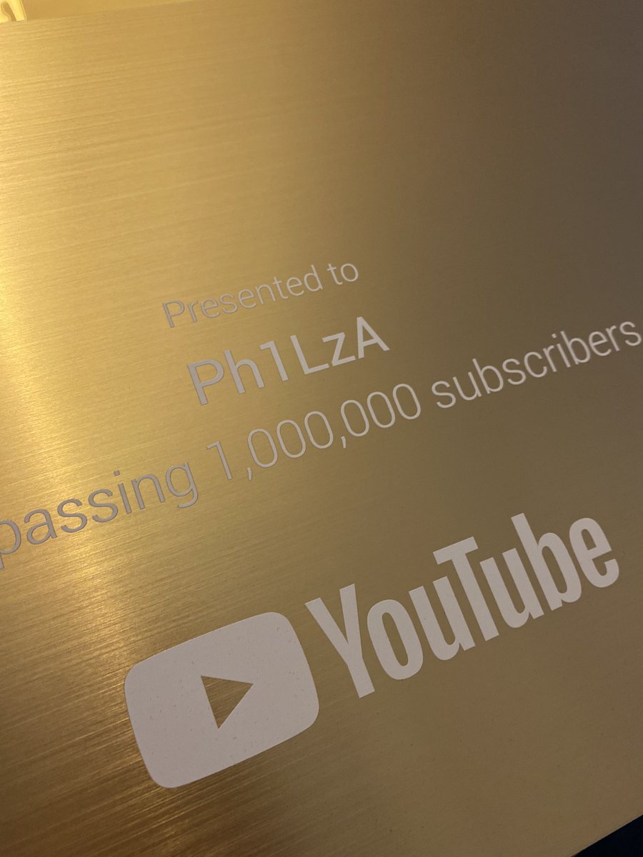 Ph1LzA's tweet image. Thank you SO MUCH for the support everyone 💜 :) This is mental.