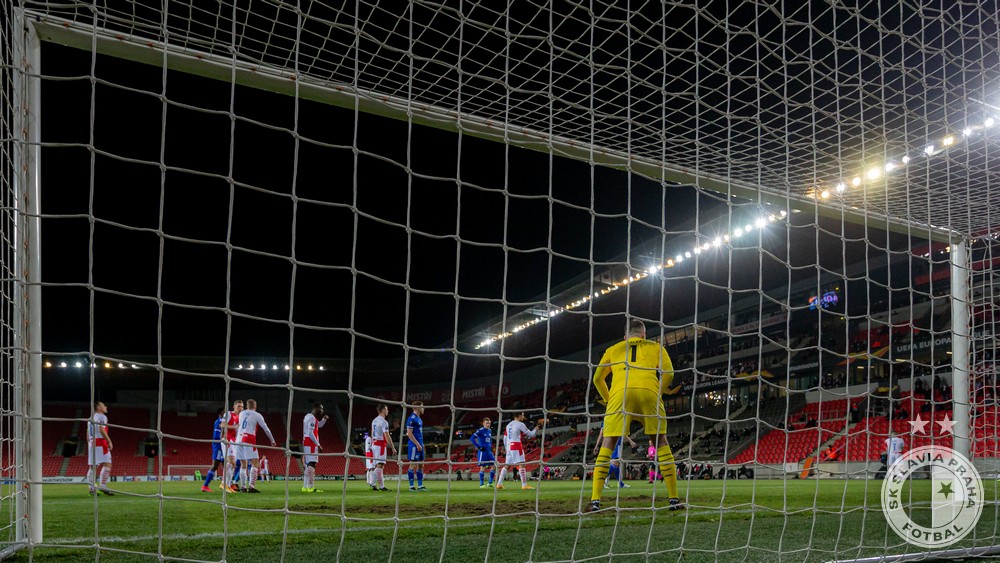 slaviaofficial's tweet photo. Ondřej Kolář proti Leicesteru vychytal už dvanácté čisté konto v evropských pohárech! 🛑🧤 #UEL #slalei https://t.co/3Nf7rzixxW