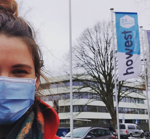 Sharing knowledge on friday 😍 Vandaag ging onze digital marketeer &amp; SEO-lover Astrid op bezoek bij <a href="/howest/">Howest</a> om de studenten van communicatiemanagement SEO in praktijk toe te lichten 👌 #sharingknowledge #seolover