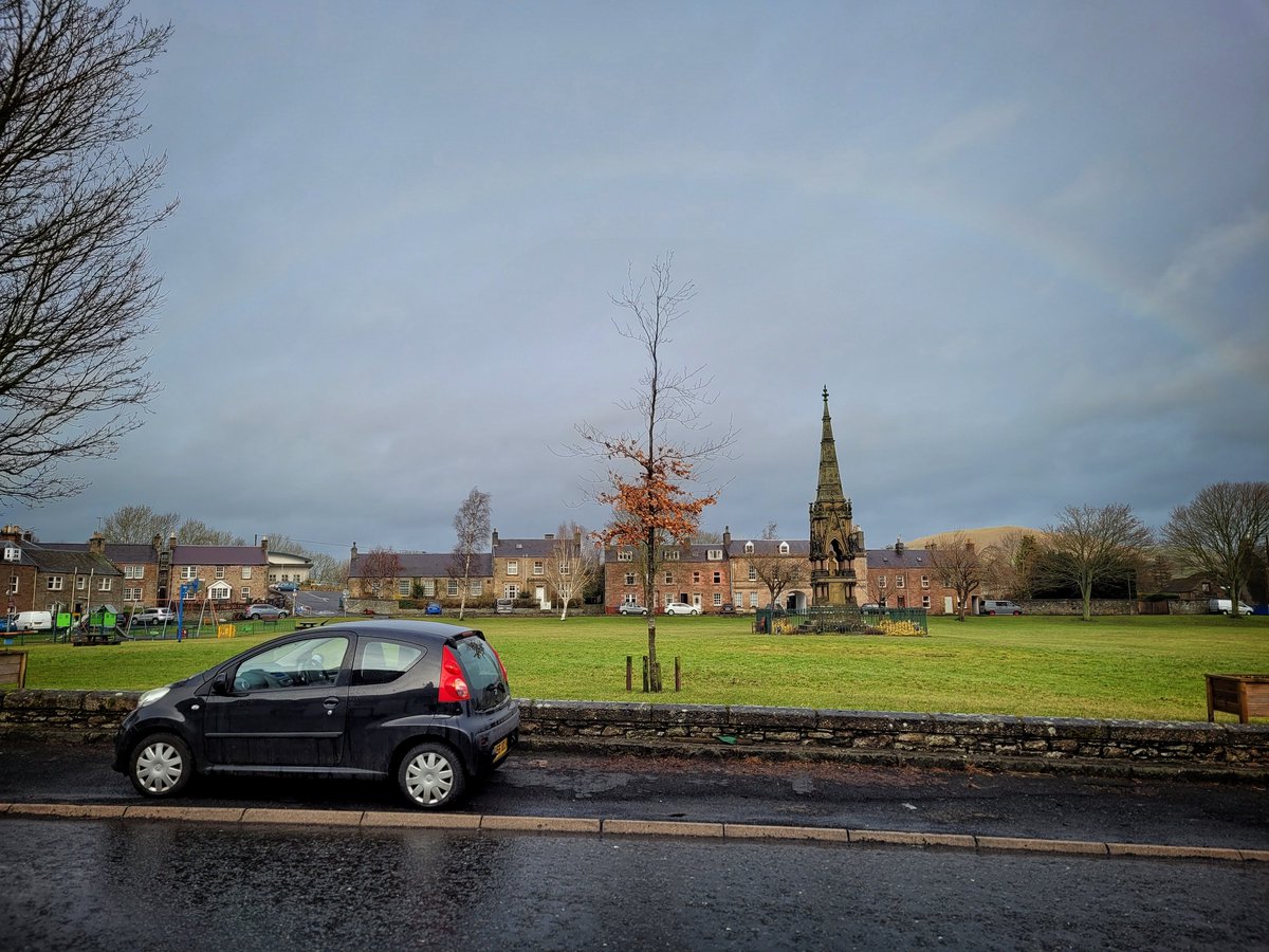 Good afternoon from a dreich Denholm Village #rainrainrain with occasional rainbows 🌈 #staysafe