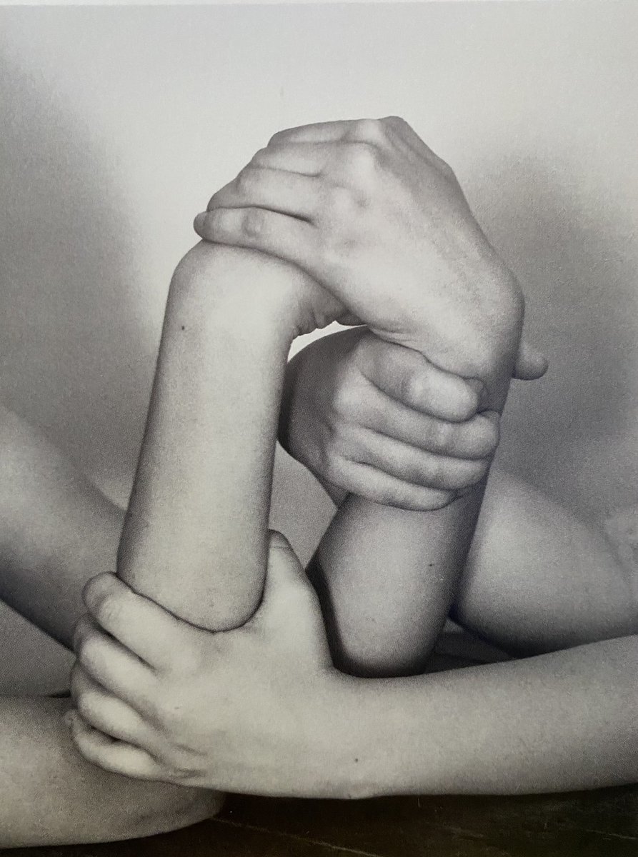 How do you interweave with others around you? 🫂 

We cannot wait to welcome our first workshop participants into our virtual space in two weeks! Thank you to those who have already signed up! 💥

Sign up via the link in our bio. Let’s evolve together🦋

Art:Joanna Piotrowska⭐️