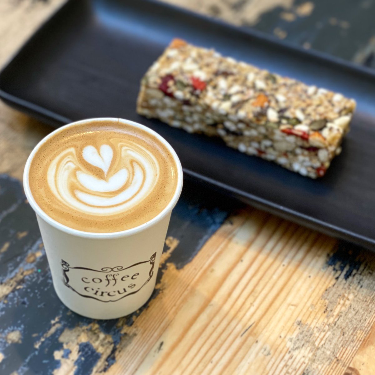 CoffeeCircusN8's tweet photo. Weekend’s just around the corner. Happy Friday!
.
.
.
#CoffeeCircus #CoffeeCircusN8 #CrouchEnd #CrouchHill #NorthLondon #SpecialityCoffee #CoffeeShop #LondonCoffeeShop #Barista #xmas #christmas #christmaspresents #IcedLatte #LondonCoffeeFestival #Caffeinemag #CoffeeFestival https://t.co/2LU3JrHTh2