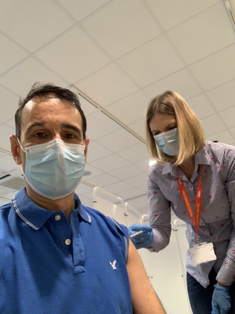 markparbhoo's tweet image. Much to my surprise I received a text on Wednesday offering me a #COVID19 #vaccineuk It was easy to book with 4 sites to choose from and available today. So a heartfelt thank you to all the fantastic staff at Walton-on-Thames centre this morning. The #NHS at its best 💙