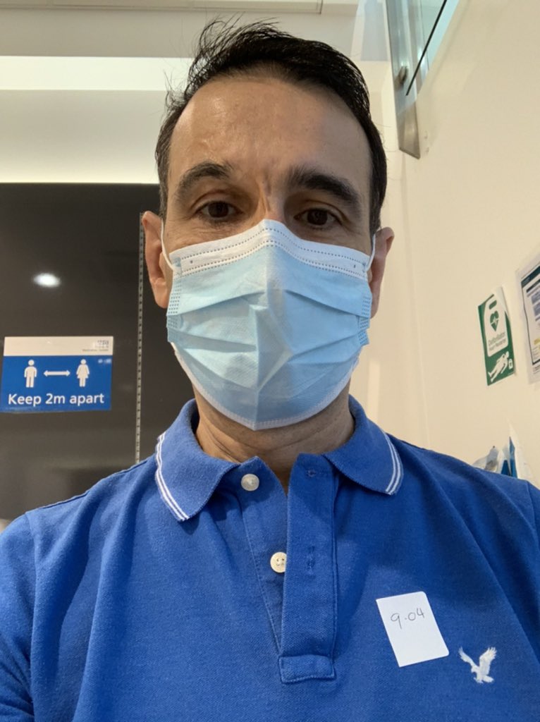 markparbhoo's tweet image. Much to my surprise I received a text on Wednesday offering me a #COVID19 #vaccineuk It was easy to book with 4 sites to choose from and available today. So a heartfelt thank you to all the fantastic staff at Walton-on-Thames centre this morning. The #NHS at its best 💙