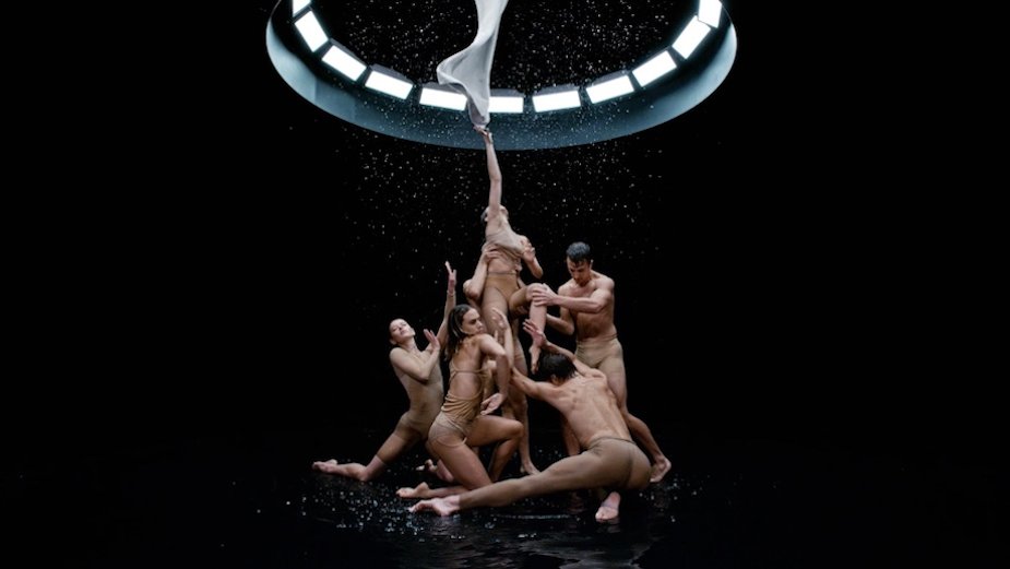 Sheridan and <a href="/sydneydanceco/">Sydney Dance Company</a> come together in ‘Never Felt Better’ towel campaign developed by Fabric\TBWA Sydney and produced by Collider. bit.ly/3azM5MC